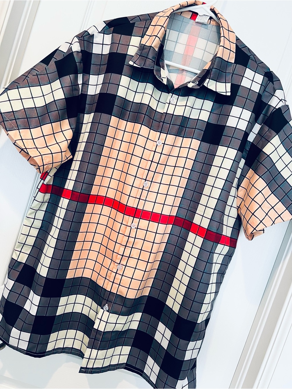 Men's Short-Sleeve Grid Plaid Button-Up Shirt XL Scrabble Graphic Burberry Vibes